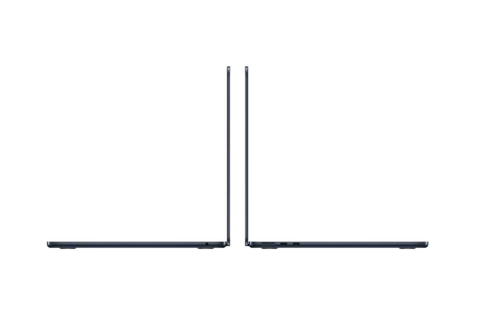 Apple MacBook Air 13-inch (2024) – M2 with 8-core CPU / 16GB RAM / 256GB SSD / 8-core GPU / macOS Sonoma / English & Arabic Keyboard / Midnight / Middle East Version